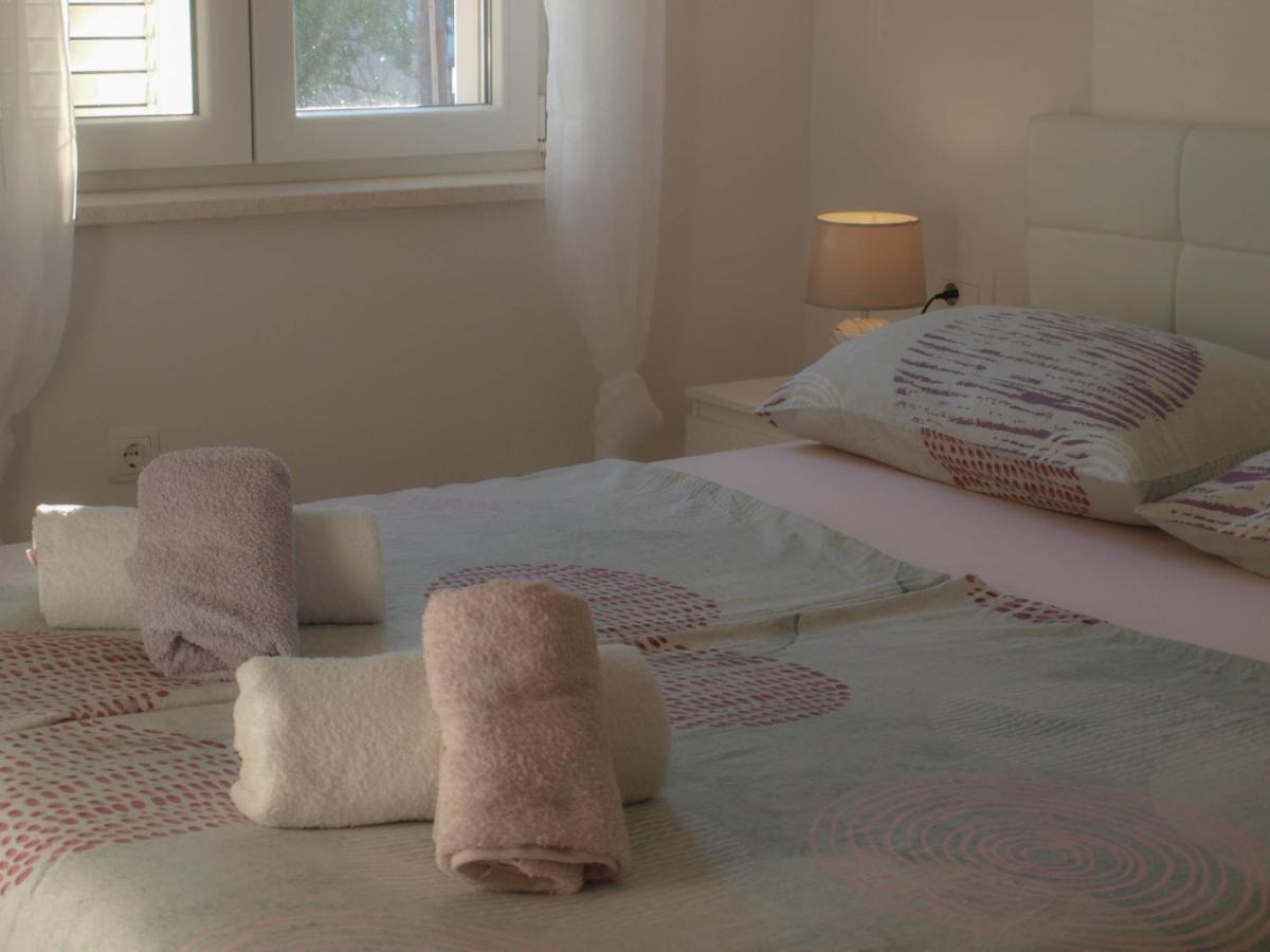 מולאט Apartmani Goga 2 מראה חיצוני תמונה